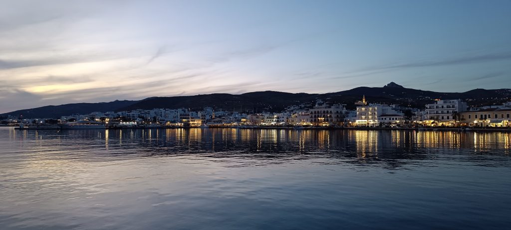 Tinos chora old port